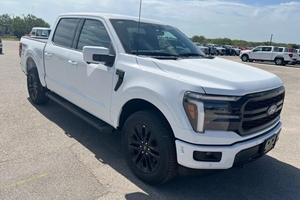 2025 Ford F-150 Lariat photo 1