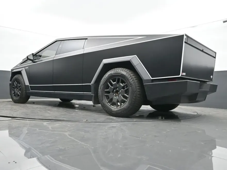 2024 Tesla Cybertruck Cyberbeast photo 36