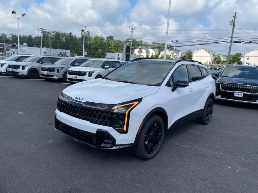 2026 Kia Sportage X-Line photo 1