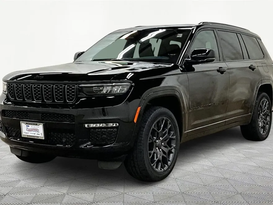 2025 Jeep Grand Cherokee L Summit photo 1