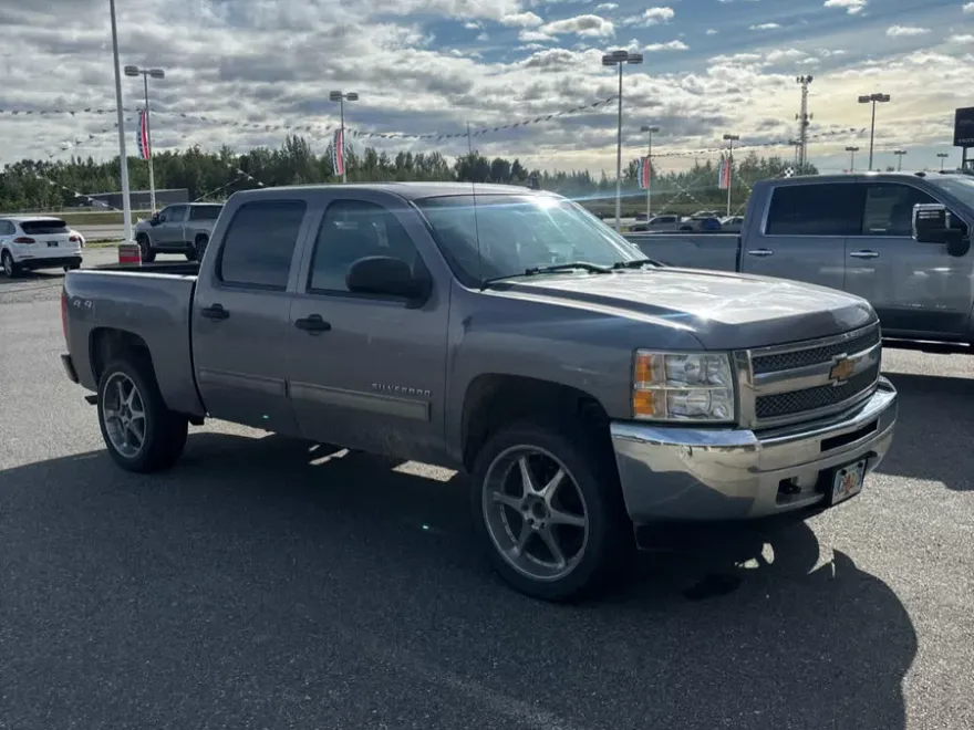 2013 Chevrolet Silverado 1500 LT photo 1