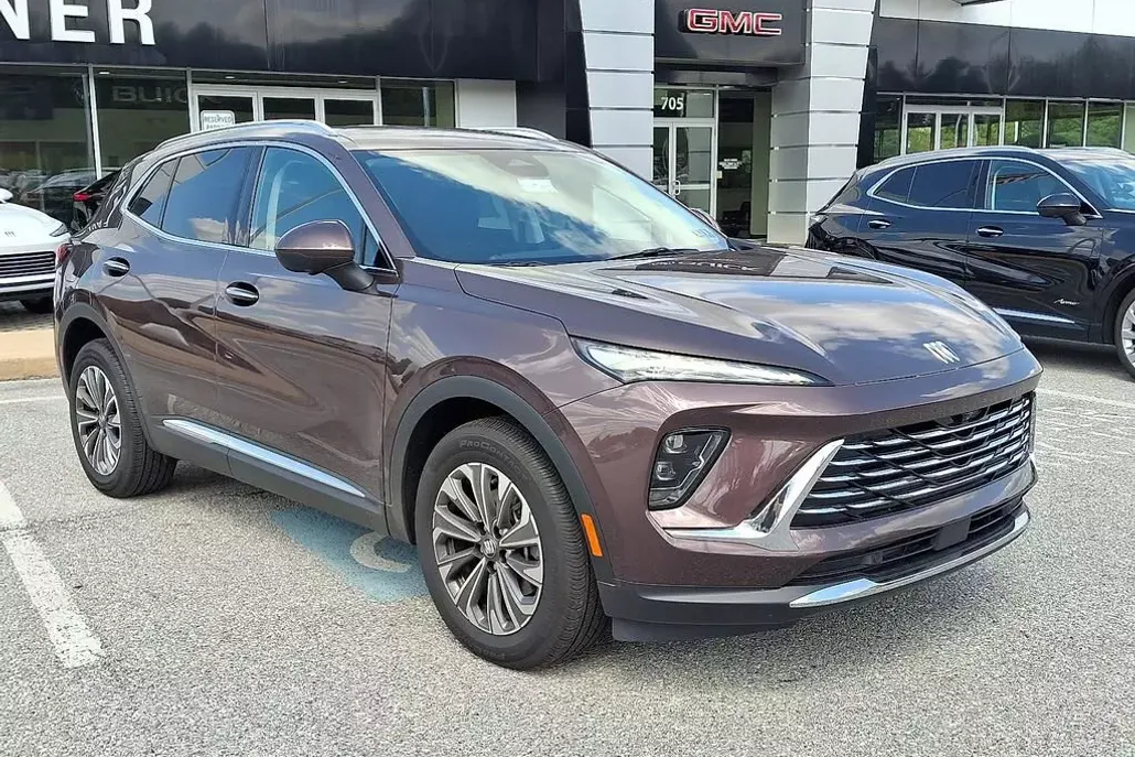 2025 Buick Envision Preferred photo 1