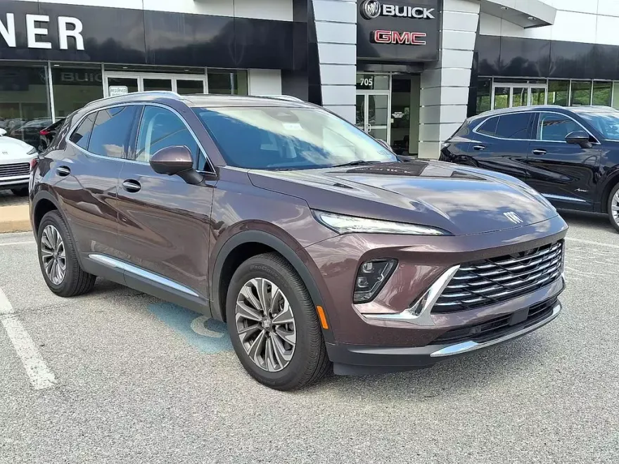 2025 Buick Envision Preferred photo 1