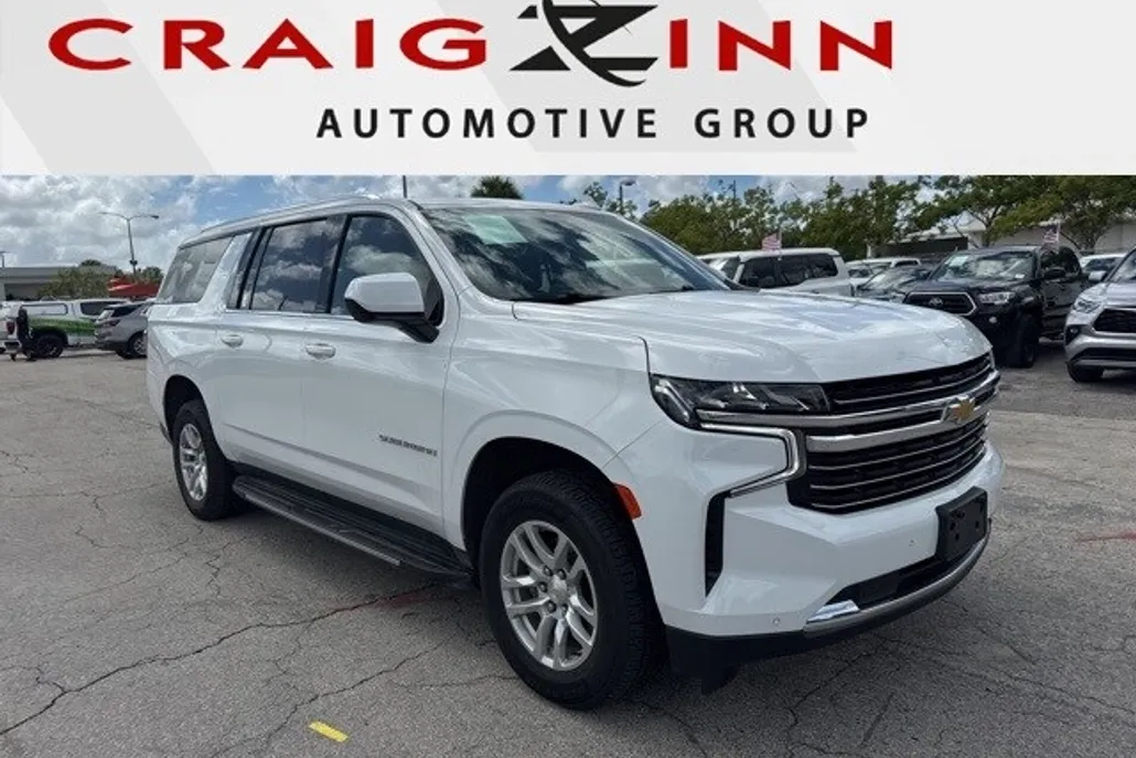 2023 Chevrolet Suburban LT photo 1