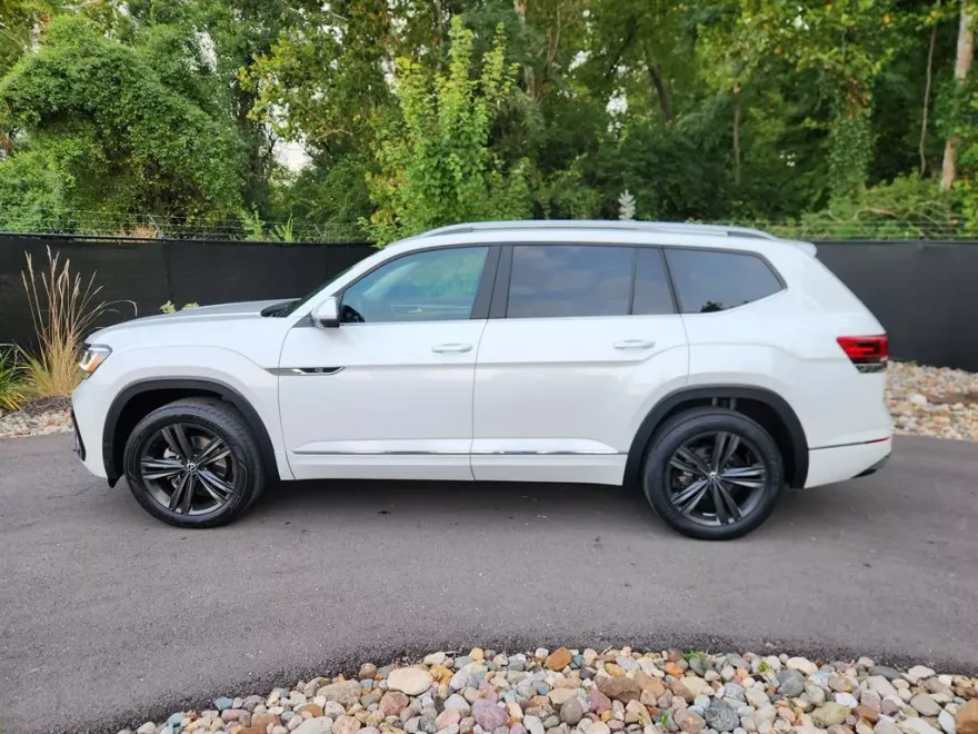 2022 Volkswagen Atlas V6 SEL R-Line photo 1