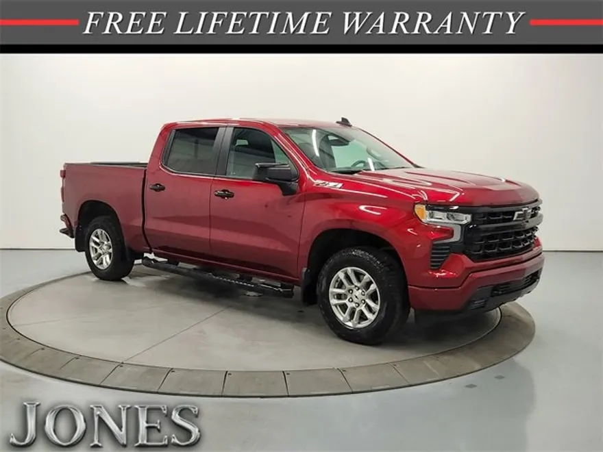 2024 Chevrolet Silverado 1500 RST photo 1