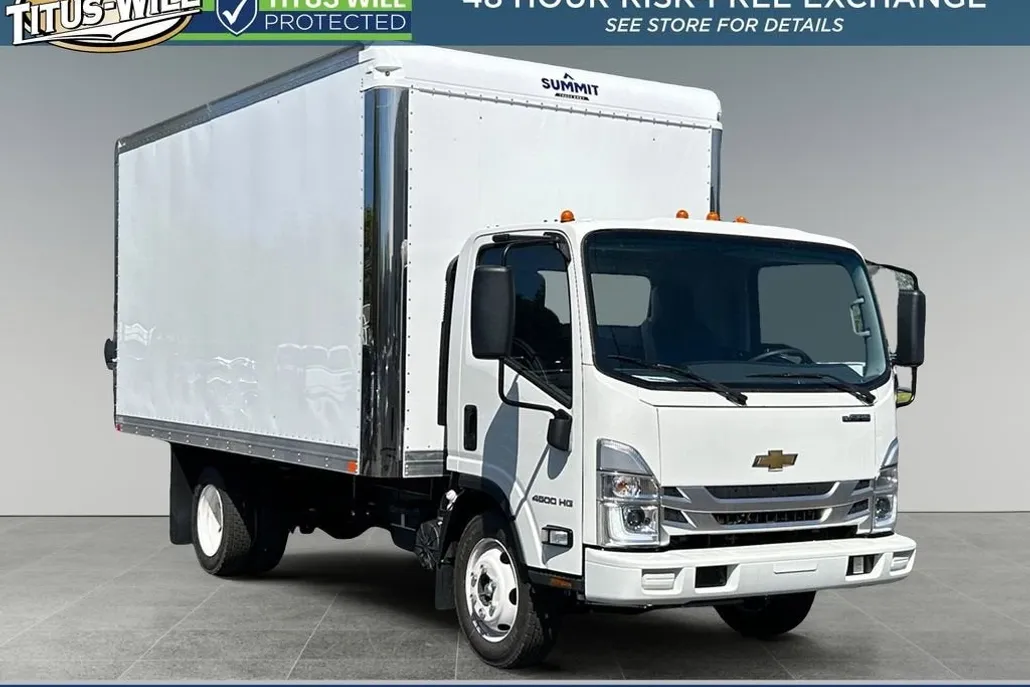 2024 Chevrolet Silverado 4500HD Base photo 1