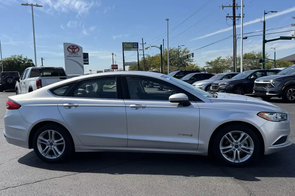 2018 Ford Fusion Hybrid S photo 1
