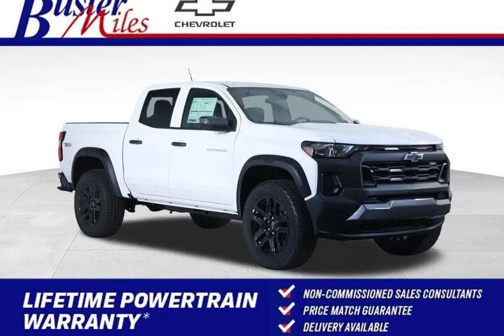 2025 Chevrolet Colorado Trail Boss photo 1