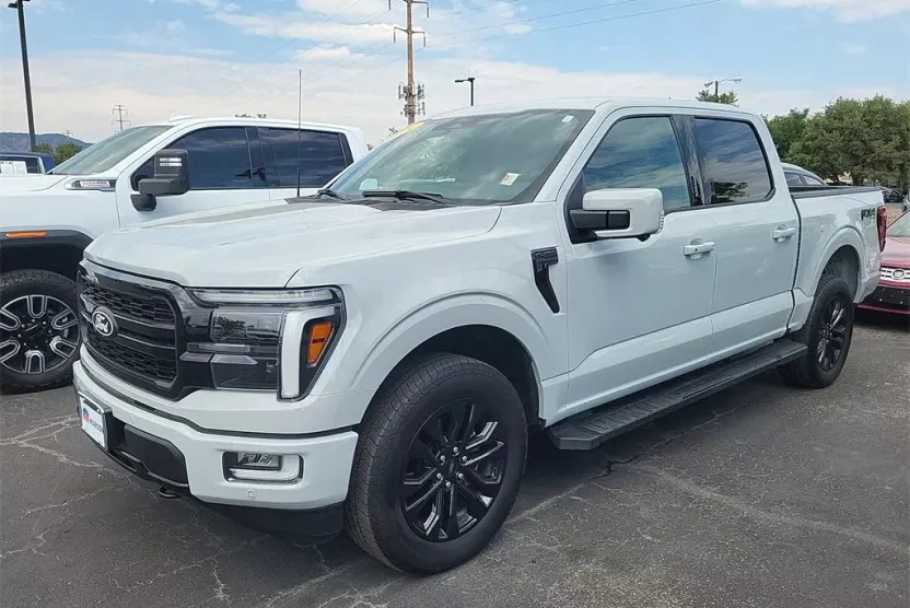 2024 Ford F-150 Lariat photo 1