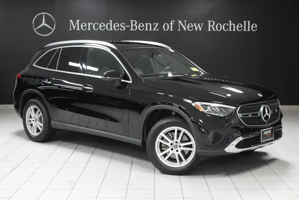 2023 Mercedes Benz GLC 300 4MATIC photo 1