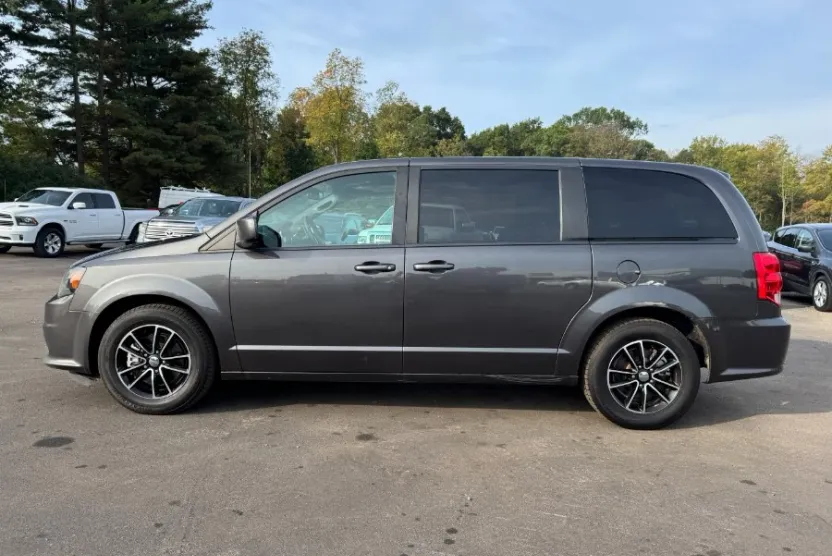 2019 Dodge Grand Caravan GT photo 1