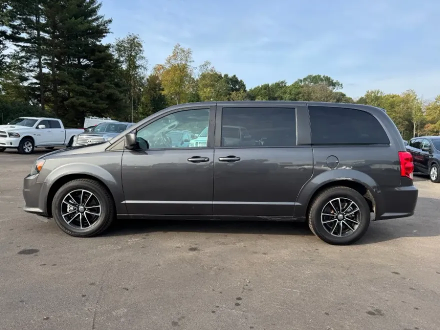 2019 Dodge Grand Caravan GT photo 1