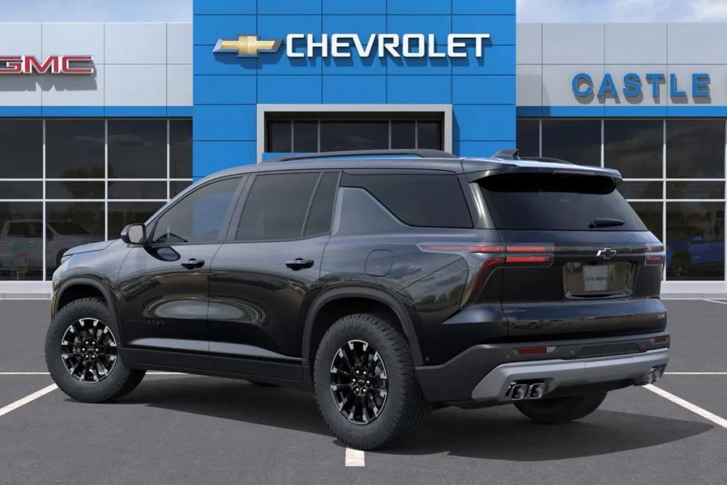 2025 Chevrolet Traverse Z71 photo 1