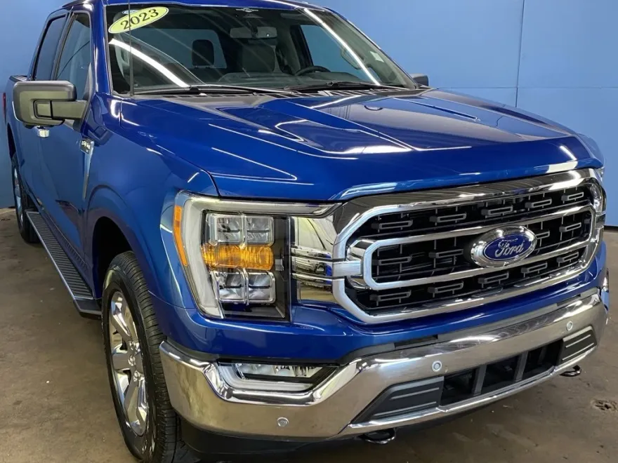 2023 Ford F-150 XLT photo 1