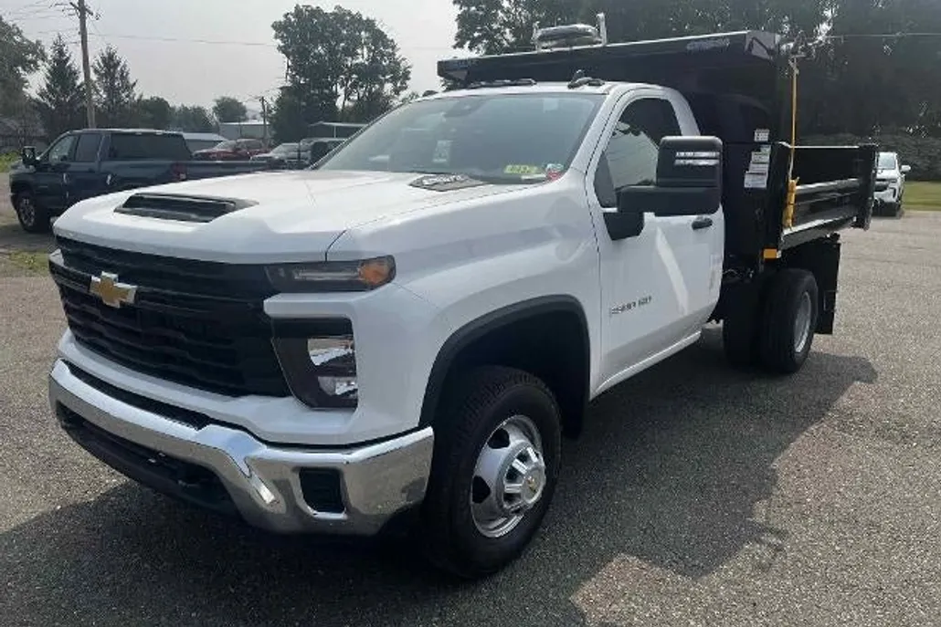 2025 Chevrolet Silverado 3500HD Work Truck photo 1