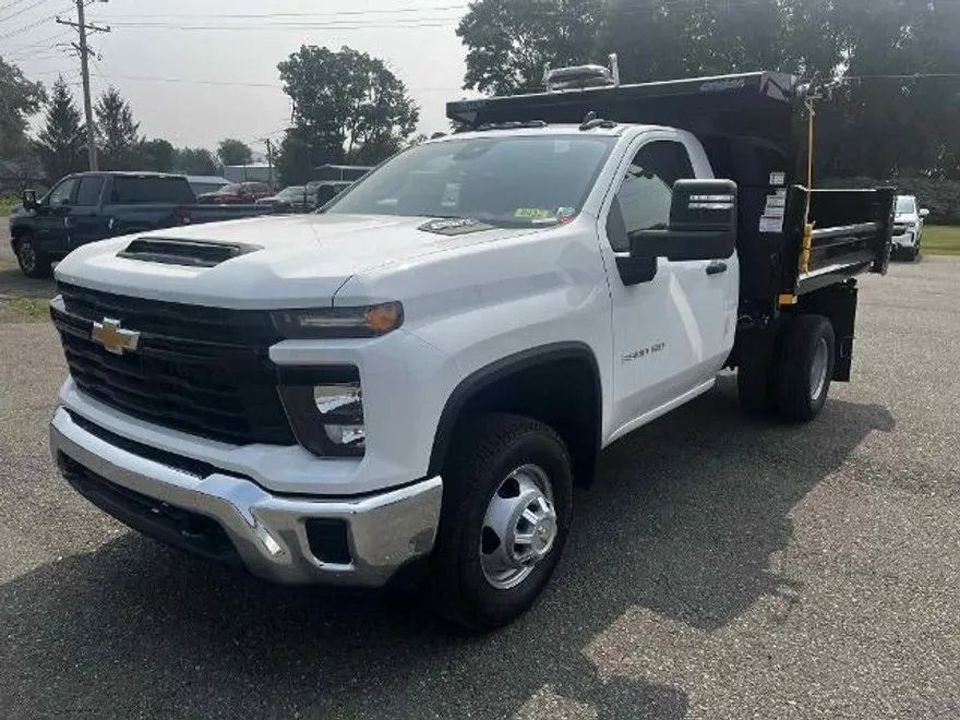 2025 Chevrolet Silverado 3500HD Work Truck photo 1