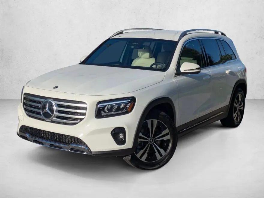 2025 Mercedes Benz GLB 250 4MATIC photo 1