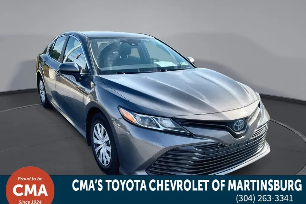 2020 Toyota Camry Hybrid LE photo 1