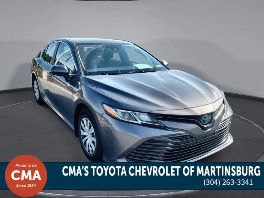 2020 Toyota Camry Hybrid LE photo 1