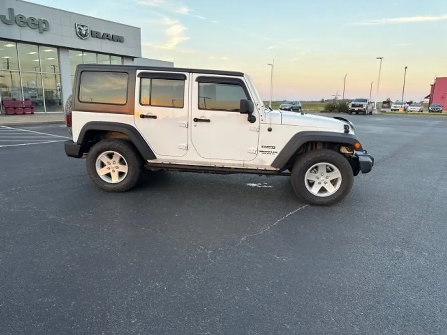 2014 Jeep Wrangler Unlimited Sport photo 1