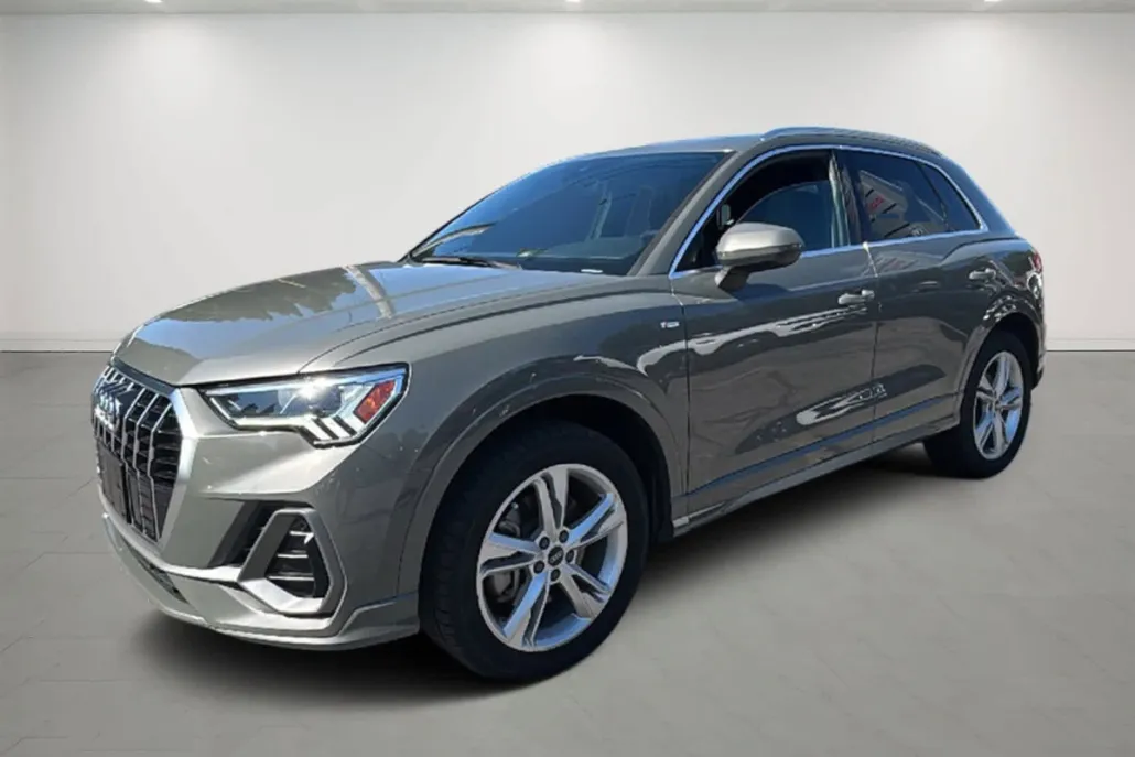 2021 Audi Q3 S line Premium Plus 45 TFSI photo 1