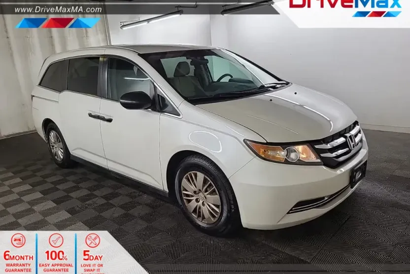 2016 Honda Odyssey LX photo 1