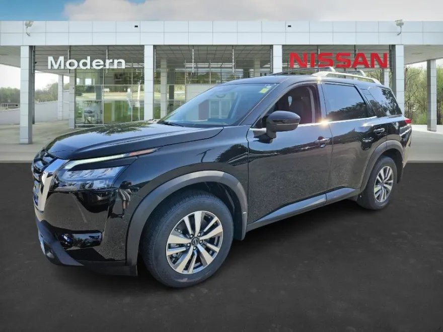2025 Nissan Pathfinder SL photo 1