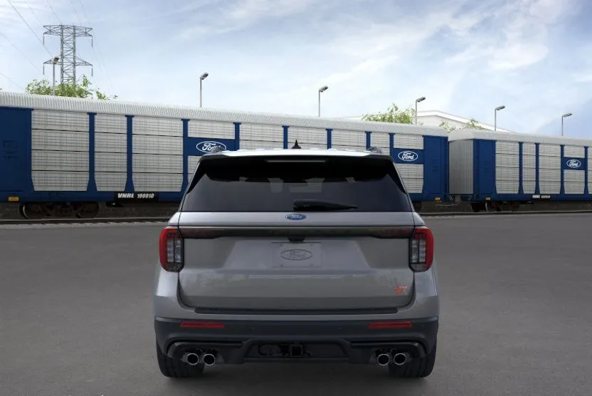 2025 Ford Explorer ST photo 1