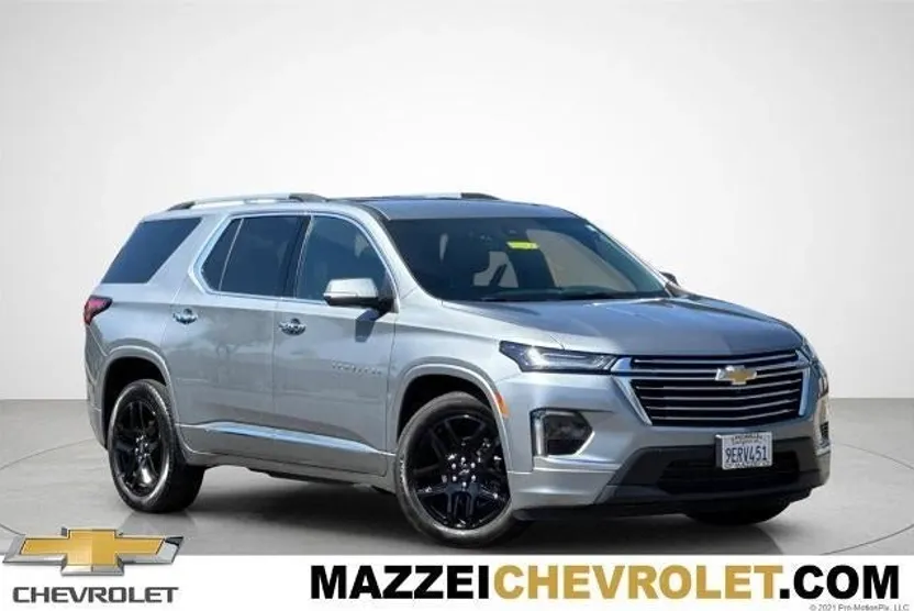 2023 Chevrolet Traverse Premier photo 1