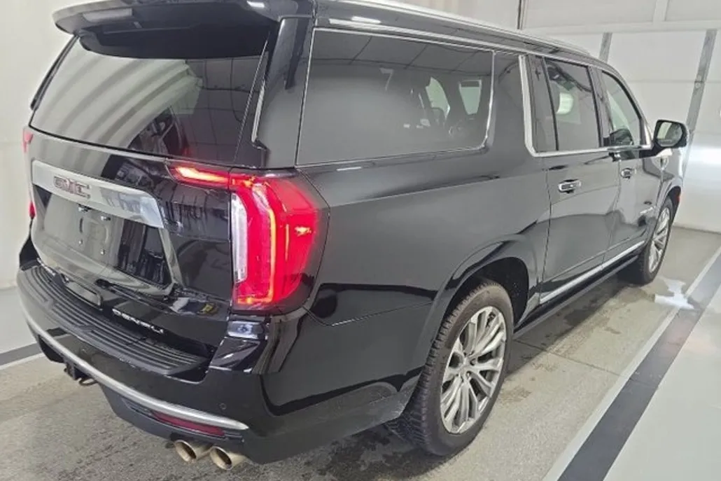 2022 Gmc Yukon XL Denali photo 1