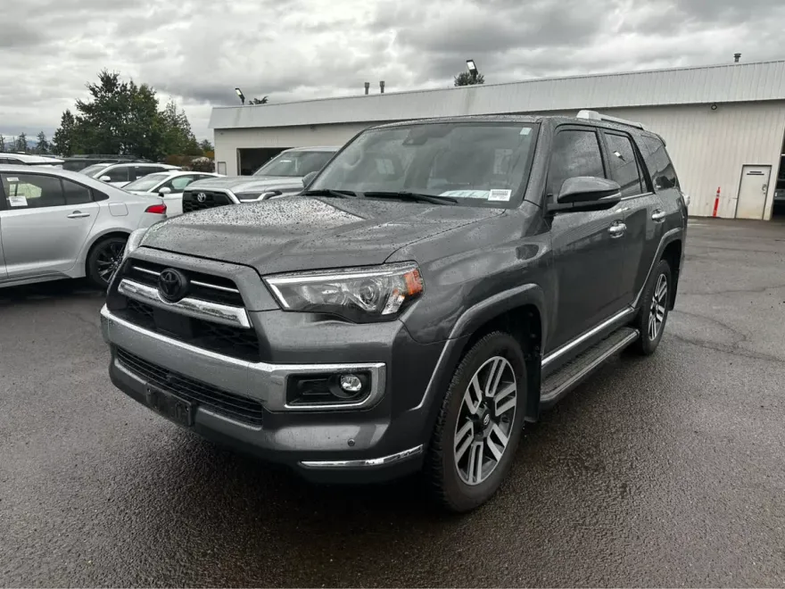 2023 Toyota 4Runner Limited photo 1