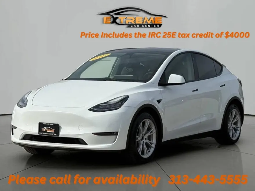 2022 Tesla Model Y Long Range photo 1