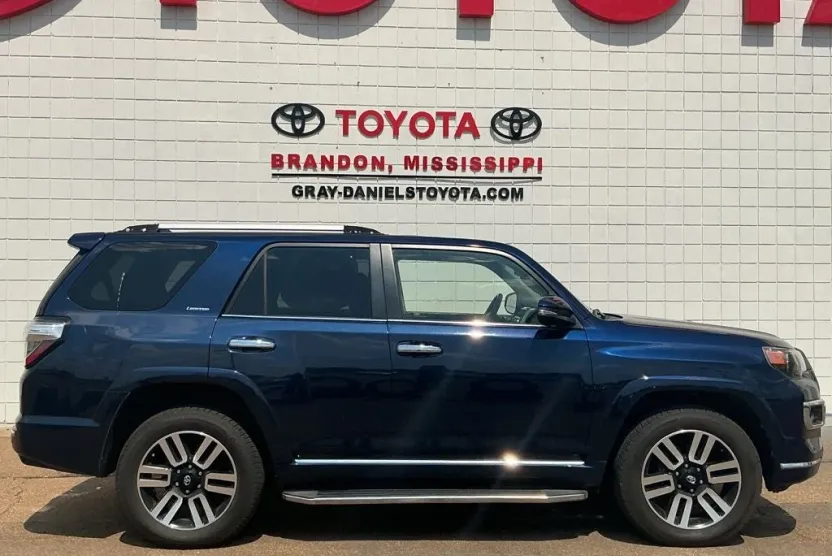2014 Toyota 4Runner Limited photo 1