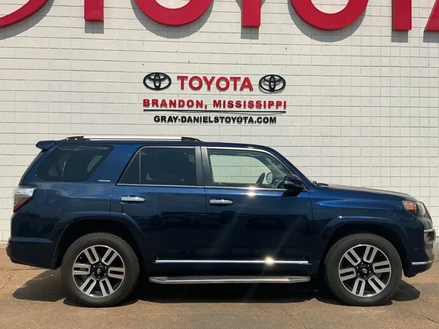 2014 Toyota 4Runner Limited photo 1