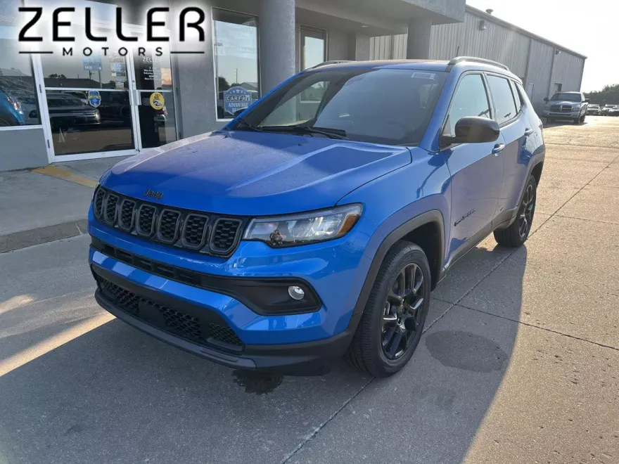 2025 Jeep Compass Latitude photo 1