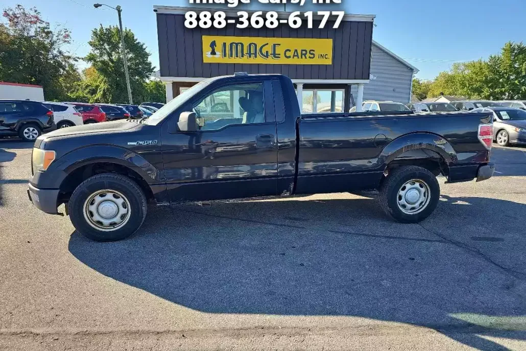 2010 Ford F-150 XLT photo 1