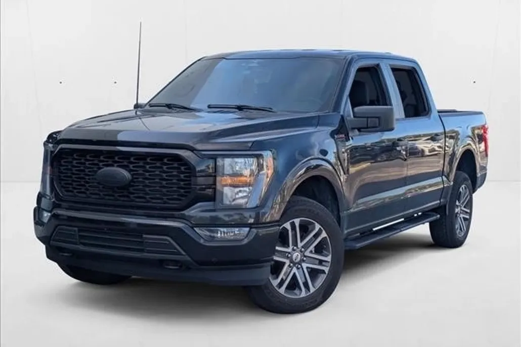 2023 Ford F-150 XL photo 1