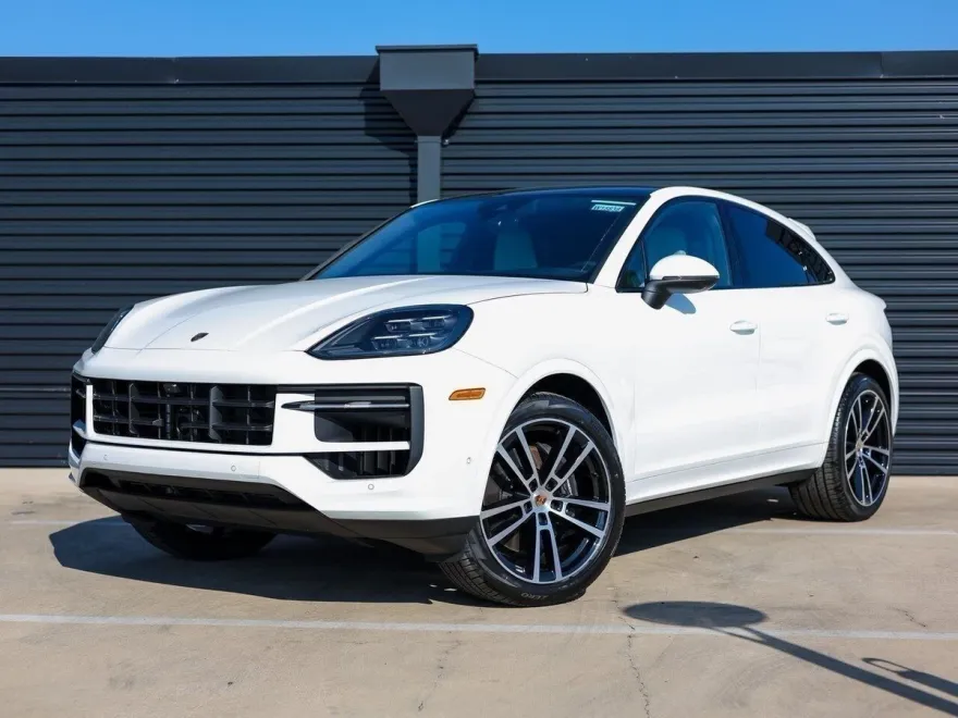 2025 Porsche Cayenne Coupe photo 1