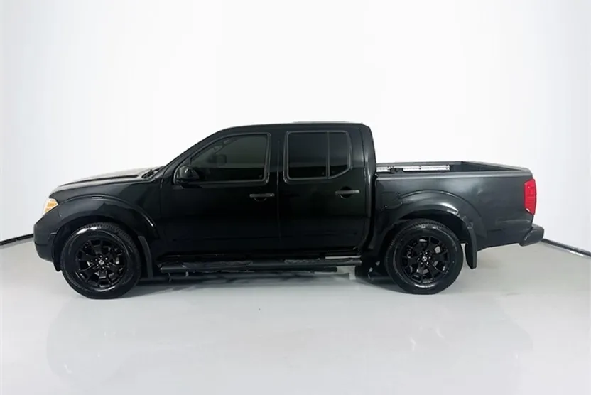 2020 Nissan Frontier SV photo 1