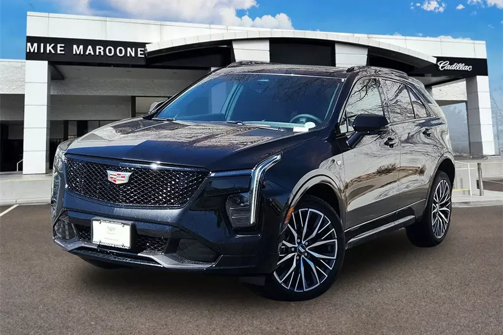 2024 Cadillac XT4 Sport photo 1