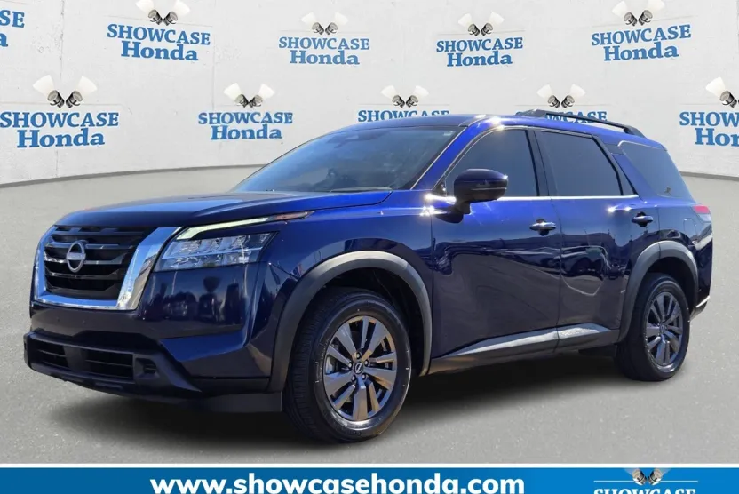 2022 Nissan Pathfinder SV photo 1