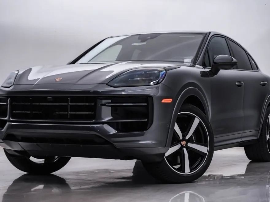 2025 Porsche Cayenne Coupe photo 1