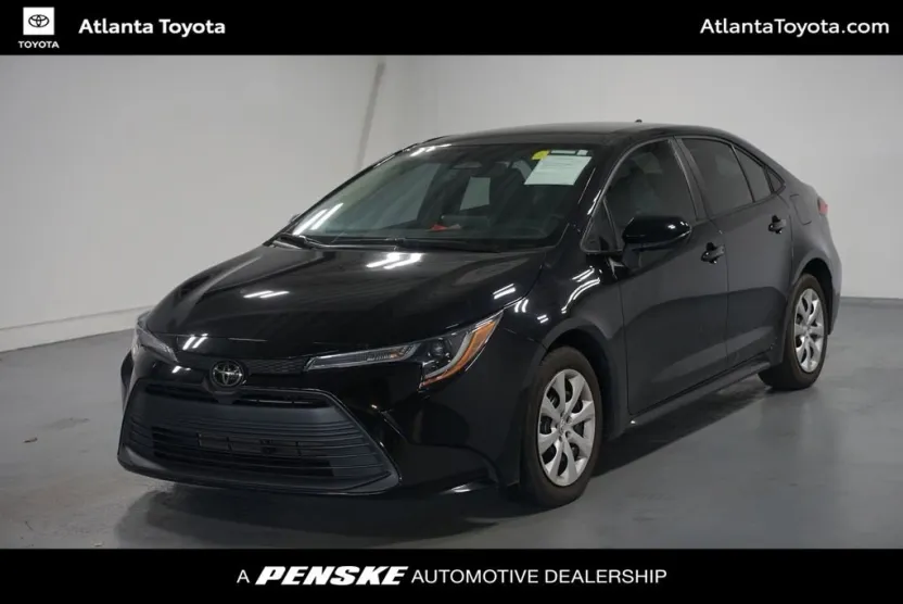 2023 Toyota Corolla LE photo 1