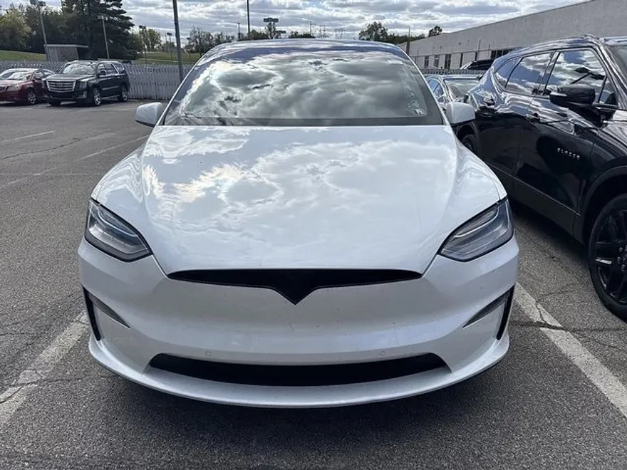 2022 Tesla Model X photo 1