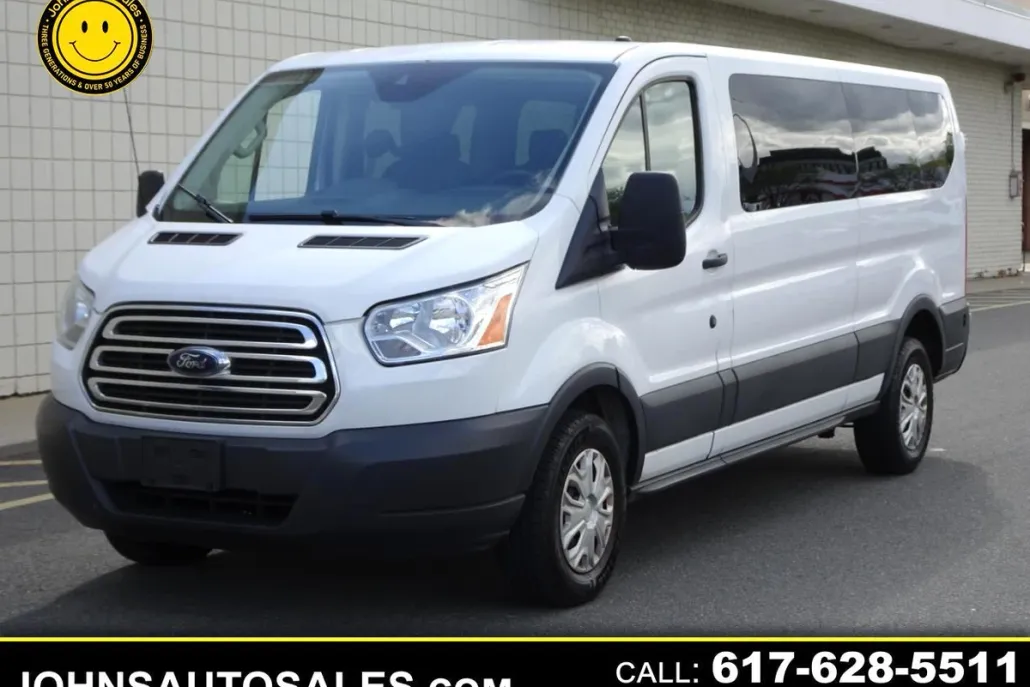 2016 Ford Transit XLT photo 1