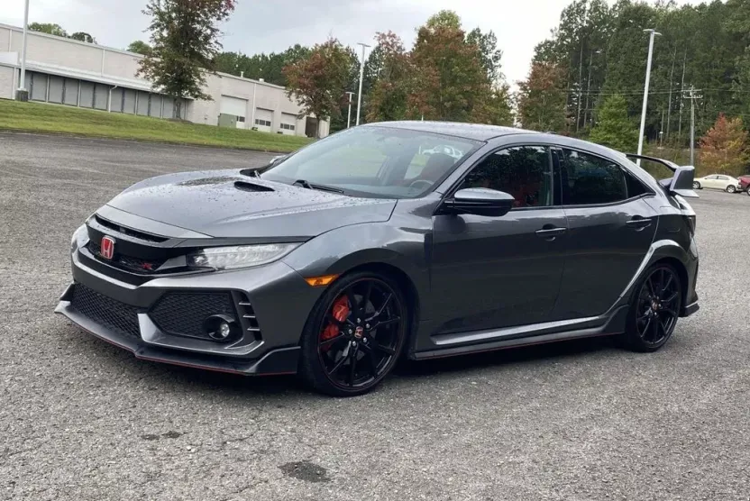 2017 Honda Civic Type R Touring Hatchback photo 1