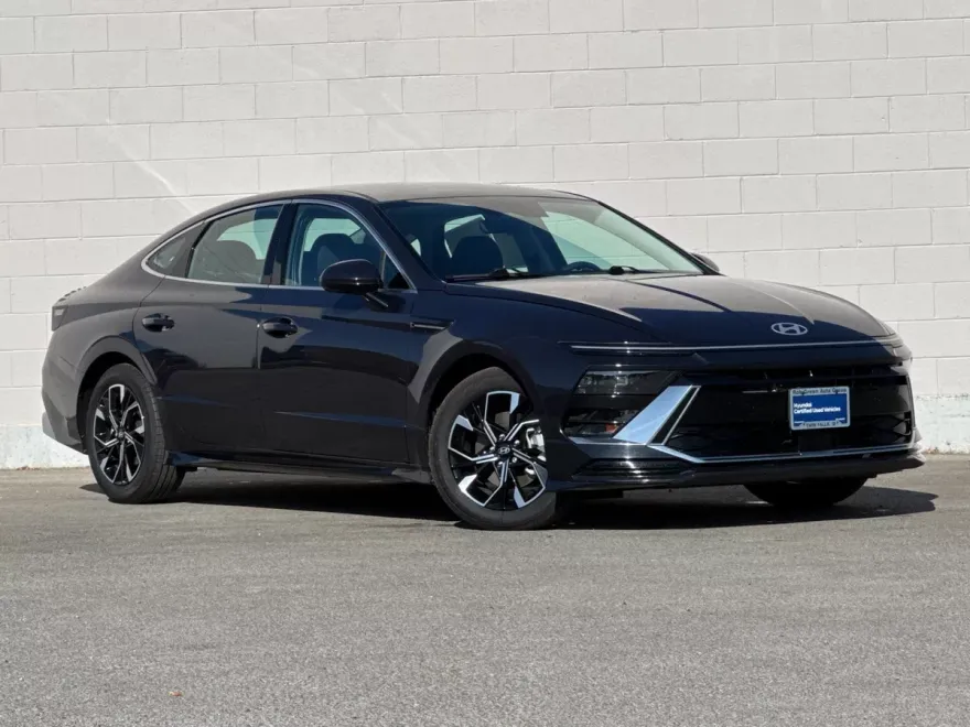 2024 Hyundai Sonata SEL photo 1