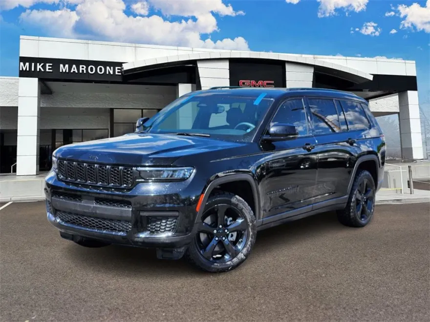 2023 Jeep Grand Cherokee Laredo photo 1