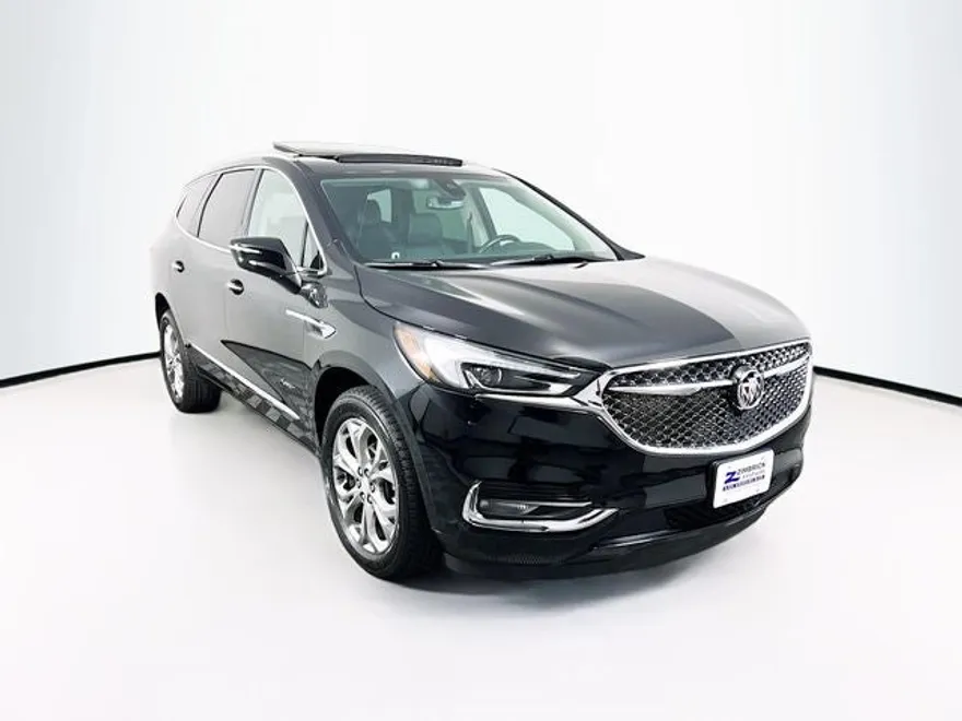2021 Buick Enclave Avenir photo 1